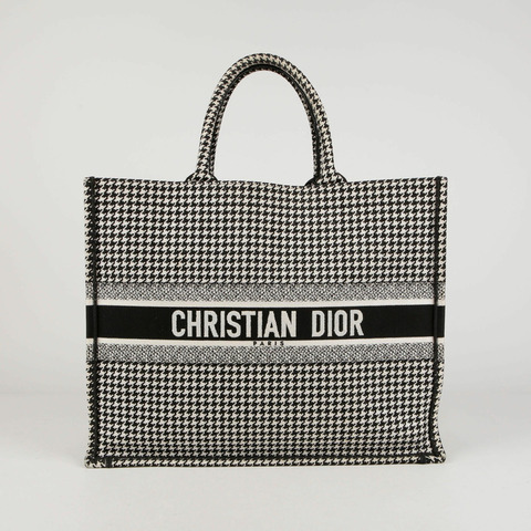 DIOR 大型黑白千鳥格刺繡書包