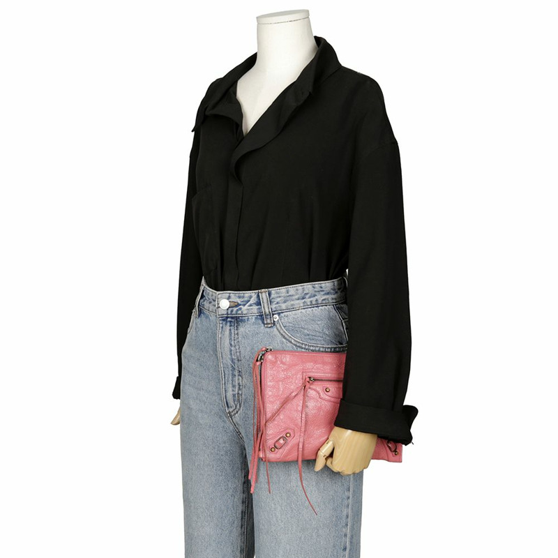 BALENCIAGA 粉紅色皮革經典汽車手拿包-7