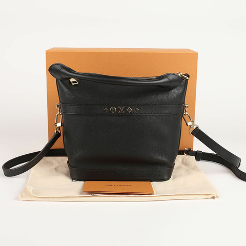 LOUIS VUITTON PM尺寸黑色皮革巡航手提包和肩背包