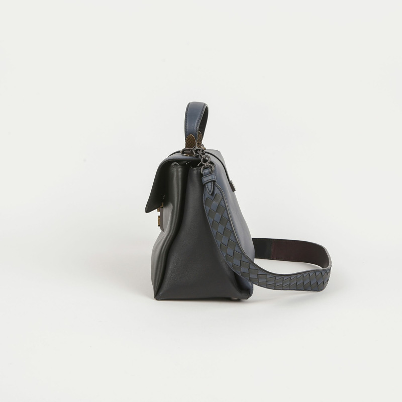 BOTTEGA VENETA 雙色 Intrecciato 皮革廣場手提包和單肩包-3