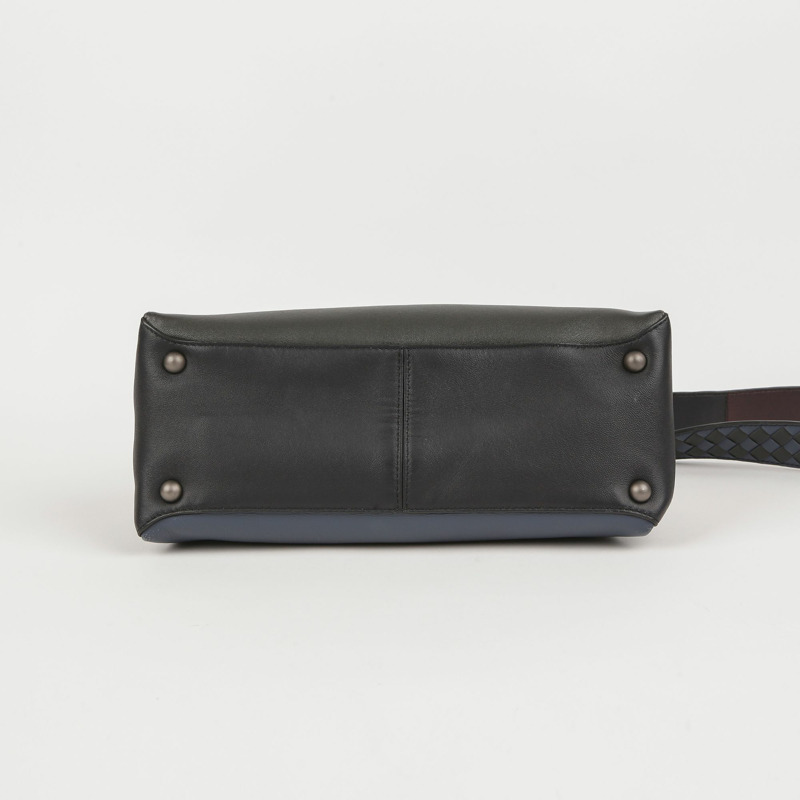 BOTTEGA VENETA 雙色 Intrecciato 皮革廣場手提包和單肩包-4