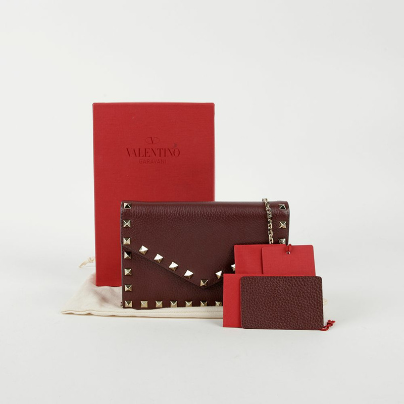 VALENTINO 勃根地紅皮革 Rockstud 翻蓋鏈條單肩包和斜背包-0