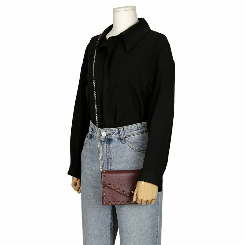 VALENTINO 勃根地紅皮革 Rockstud 翻蓋鏈條單肩包和斜背包-9