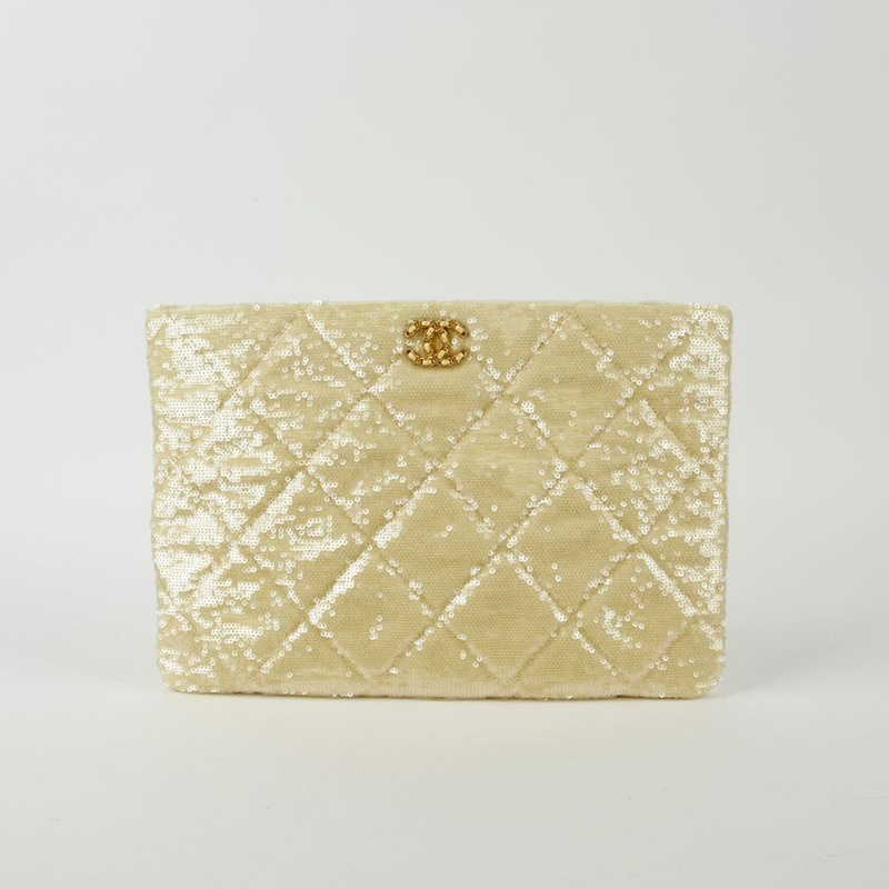 【包稅】CHANEL 淺黃色亮片19吋手拿包-1