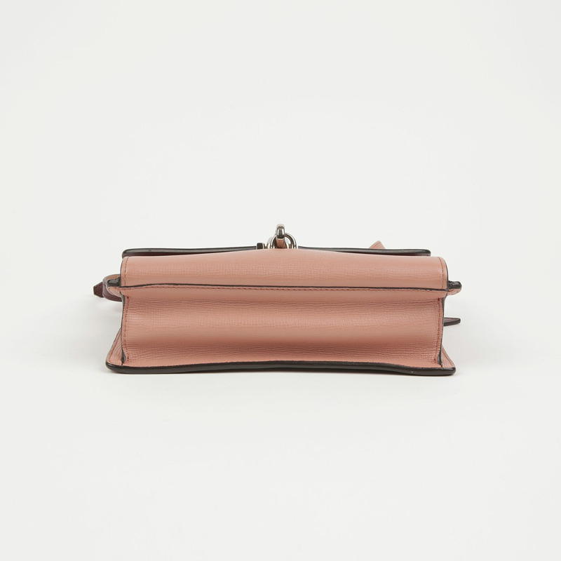 BURBERRY 雙色皮革 McKen 肩背包和斜背包-4
