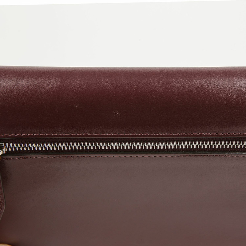 BURBERRY 雙色皮革 McKen 肩背包和斜背包-6