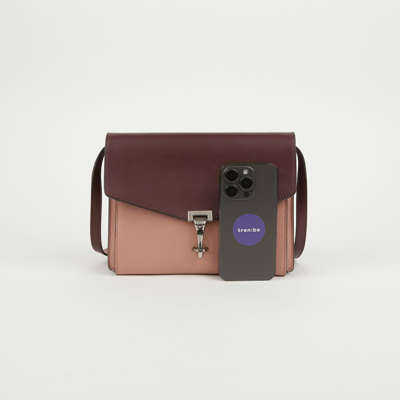 BURBERRY 雙色皮革 McKen 肩背包和斜背包-11