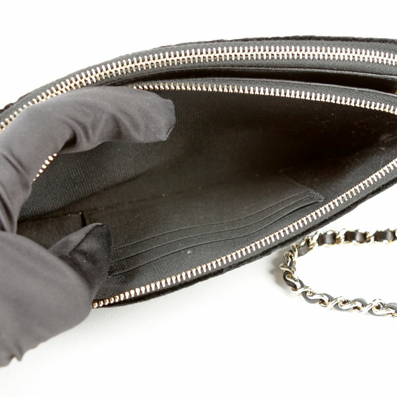 【包稅】CHANEL 黑色天鵝絨珍珠絎縫雙拉鍊WOC斜背包-13