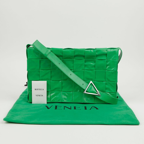 BOTTEGA VENETA Maxi Parquet Intrecciato 皮革盒式斜背包 691407