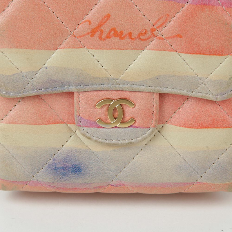 CHANEL 多色小羊皮塗鴉標誌緊湊型皮夾-4