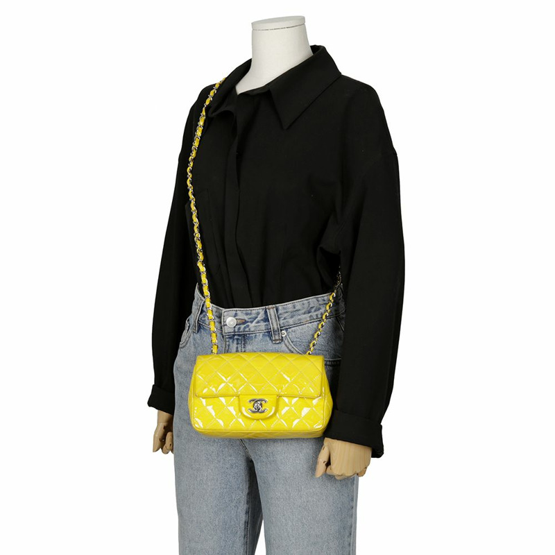 CHANEL 經典新款迷你肩斜背包-14