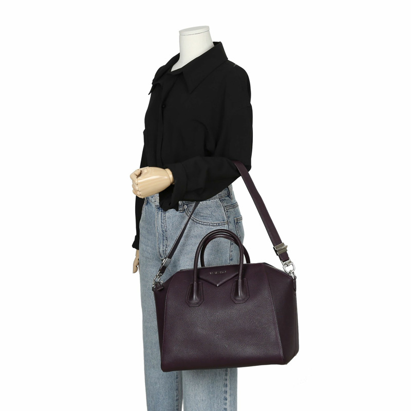 GIVENCHY Antigona 中型手提包與肩背包-7