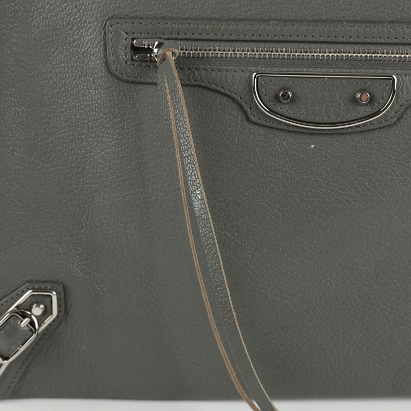 BALENCIAGA 經典金屬邊緣中型手拿包-2