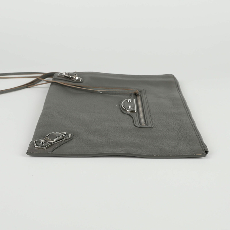 BALENCIAGA 經典金屬邊緣中型手拿包-7