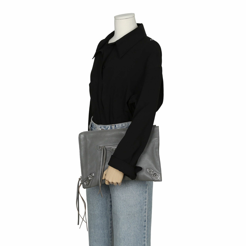 BALENCIAGA 經典金屬邊緣中型手拿包-10