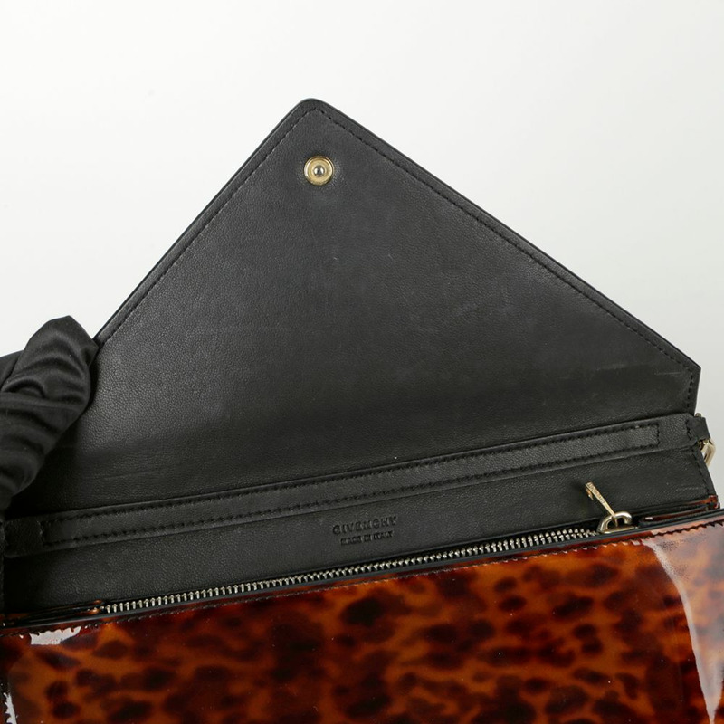 GIVENCHY 豹紋信封袋斜背包-9