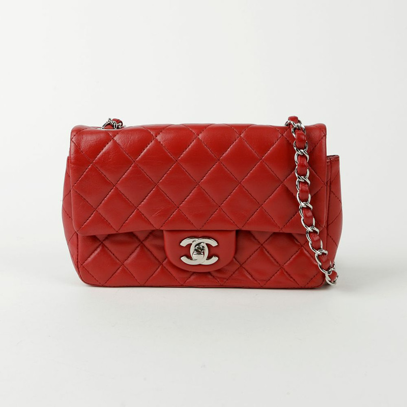 CHANEL 經典新款迷你翻蓋肩斜背包-1
