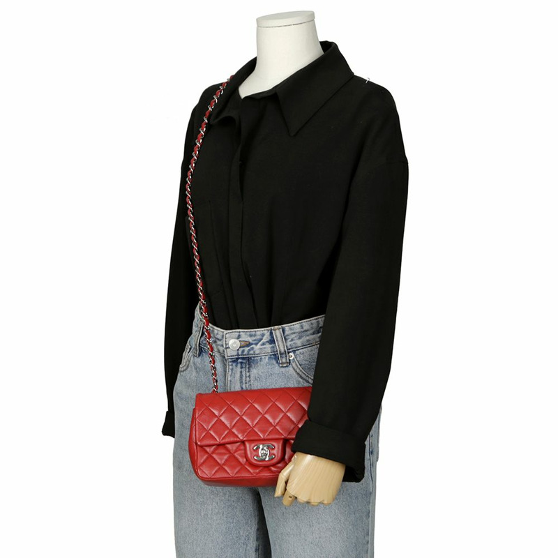 CHANEL 經典新款迷你翻蓋肩斜背包-12