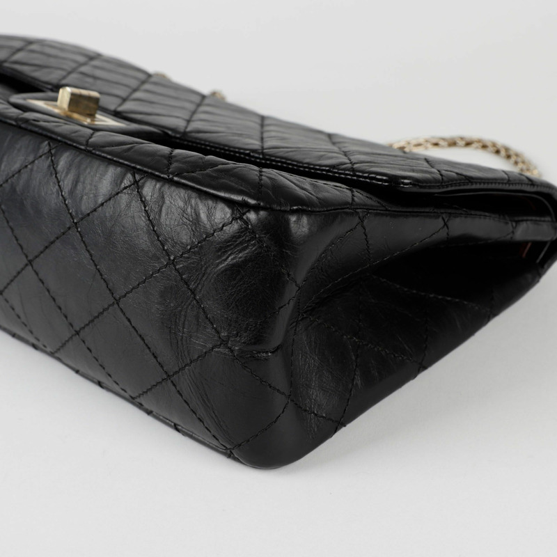 CHANEL 2.55 Maxi 翻蓋肩斜背包-8
