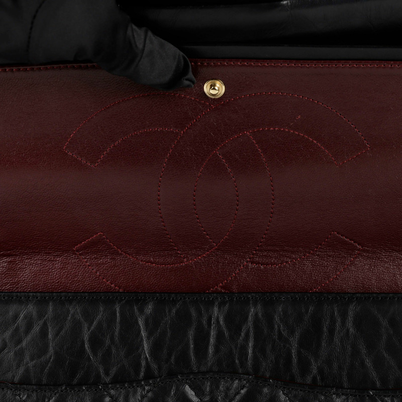 CHANEL 2.55 Maxi 翻蓋肩斜背包-11