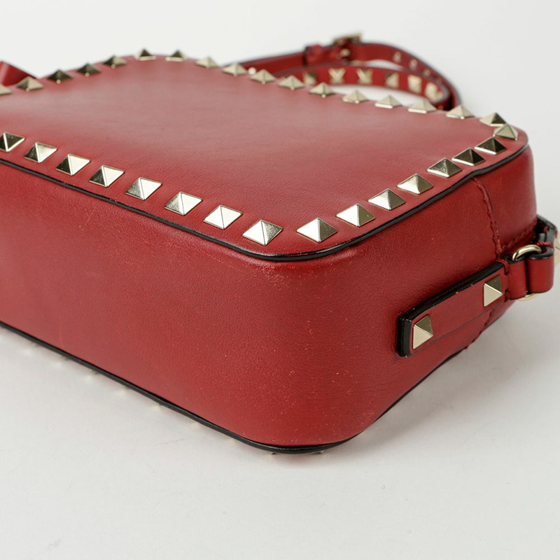 VALENTINO Rockstud 相機肩斜背包-8