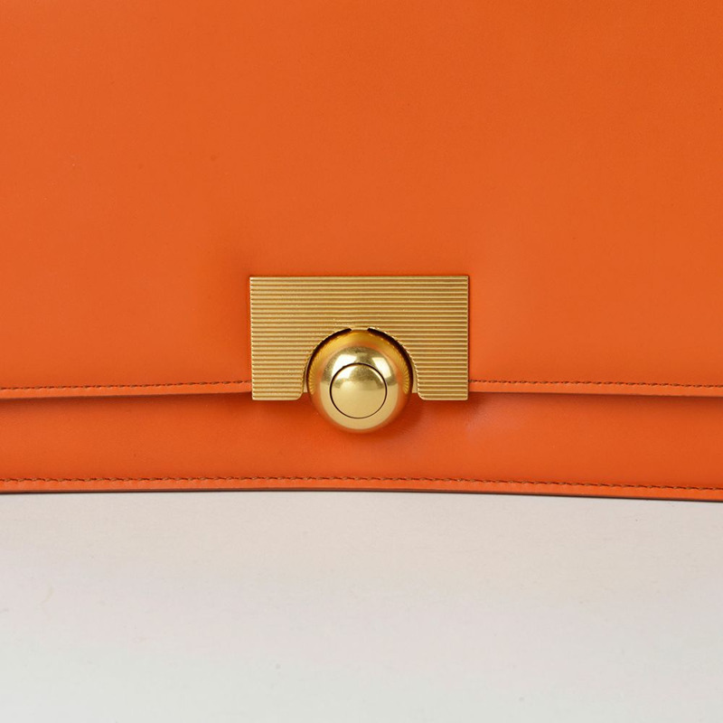 【包稅】BOTTEGA VENETA 經典圓肩斜背包-2