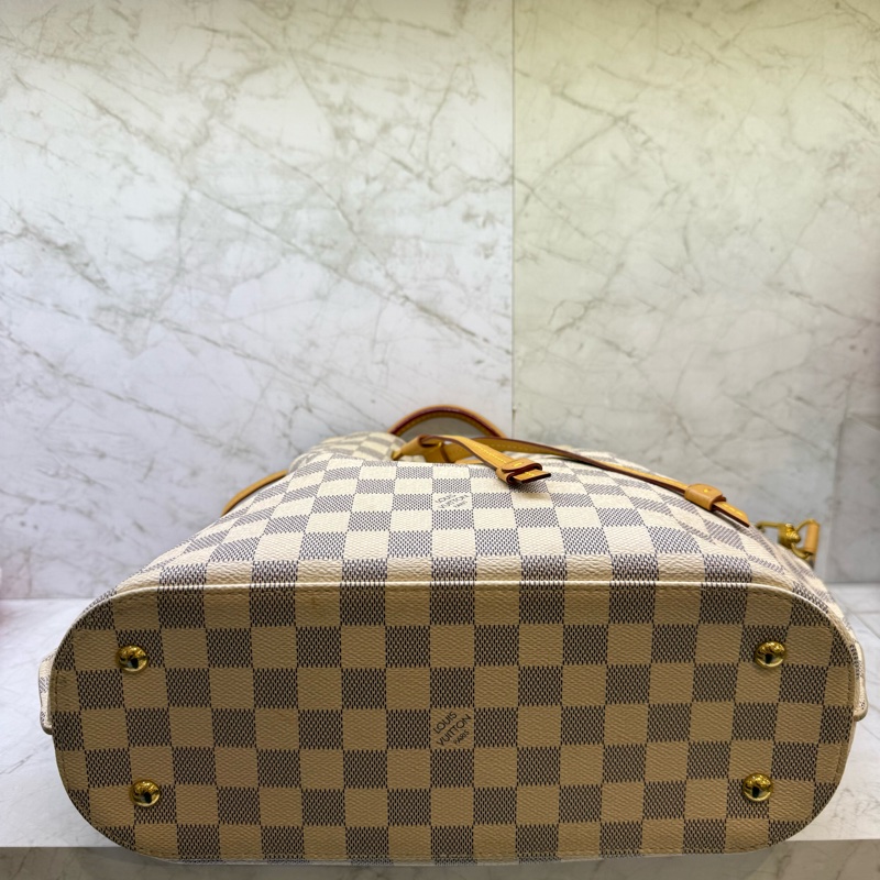LV白棋盤格紋內拼粉水桶包-2