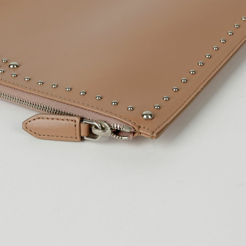 GIVENCHY Antigona 大號鉚釘手拿包 06822450-8