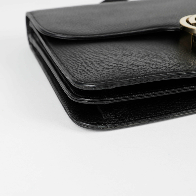 GUCCI 互扣式中型單肩斜背包-7