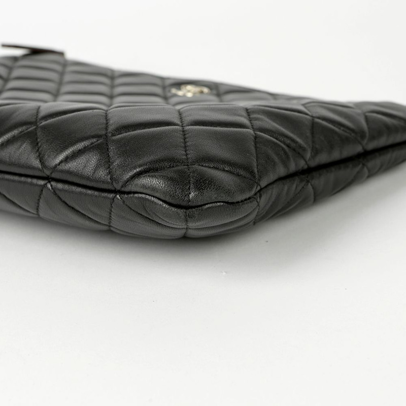 CHANEL 經典新款中型手包-8
