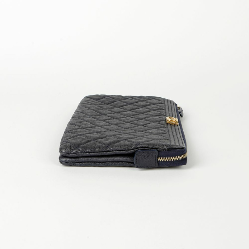 CHANEL Caviar Skin Boy 雙口袋手拿包-4