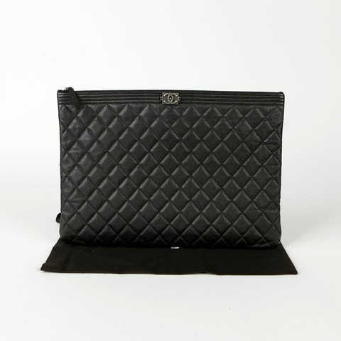 CHANEL Caviar Boy 大號手包
