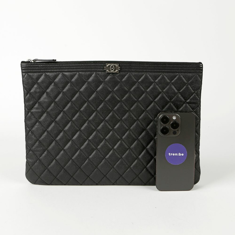 CHANEL Caviar Boy 大號手包-9