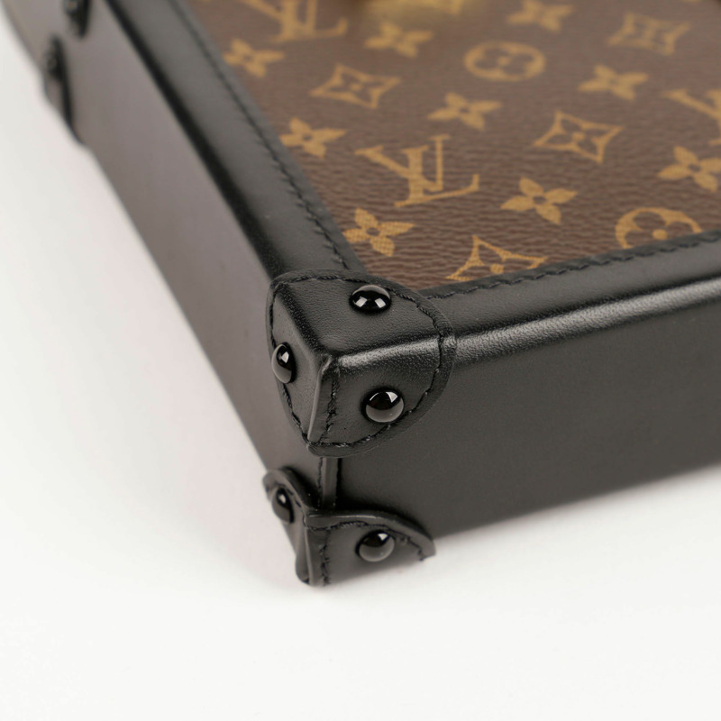 LOUIS VUITTON Pochette Trunk 垂直單肩斜背包-9