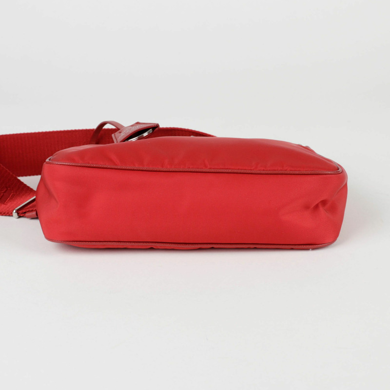 PRADA Reedition Hobo 肩背包與斜背包-11