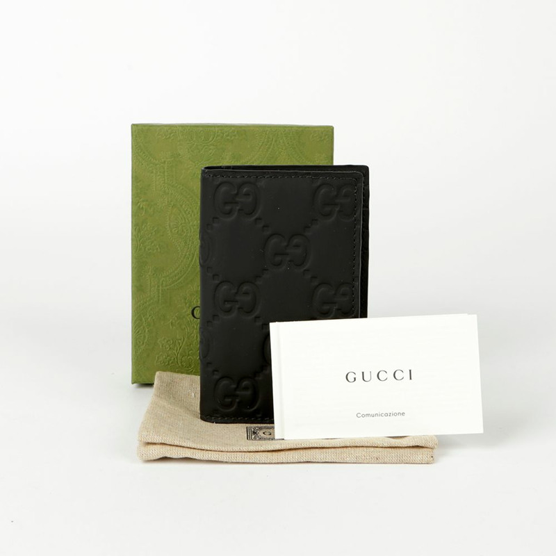 GUCCI GG 橡膠效果長卡包-0