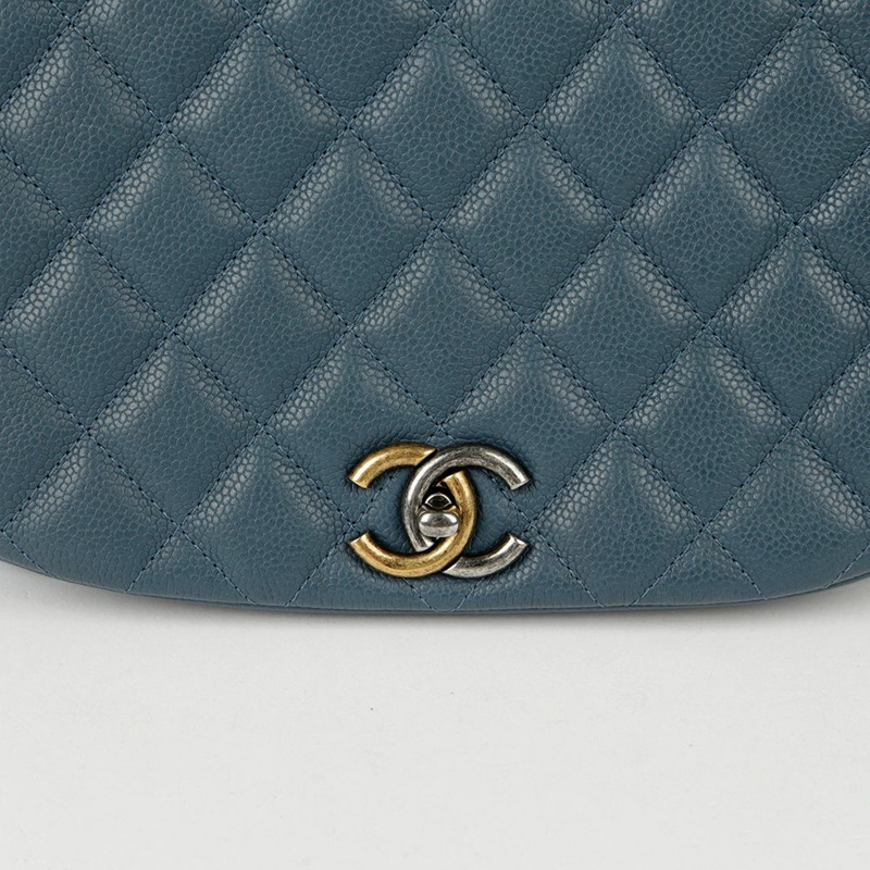 CHANEL 魚子醬皮瓣郵差單肩斜背包-2