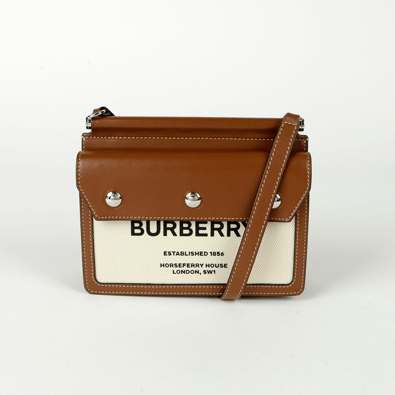 BURBERRY Hosperi Title 口袋斜背包-1