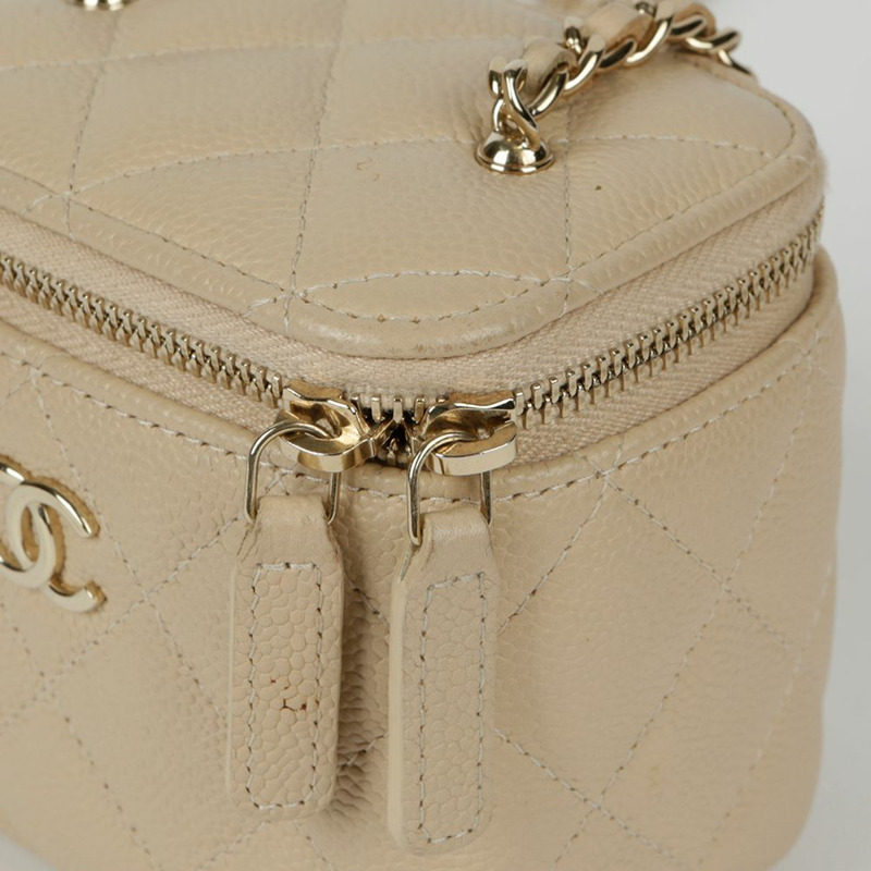 【包稅】CHANEL 魚子醬迷你化妝肩斜背包-3