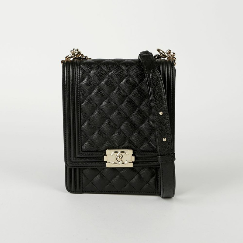 CHANEL Caviar Boy North South 翻蓋單肩斜背包-0