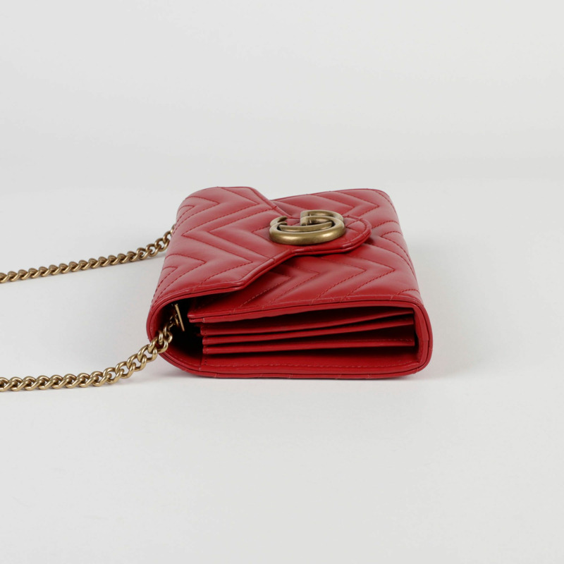 GUCCI GG Marmont 迷你鏈手拿包和單肩包-3