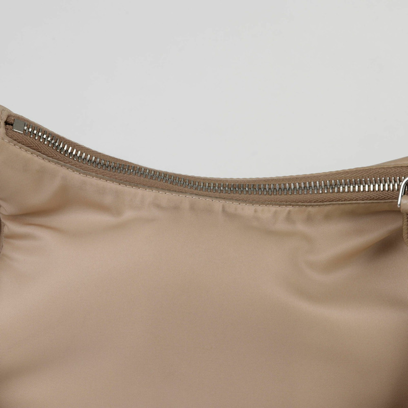 PRADA Reedition Hobo 肩背包與斜背包-7