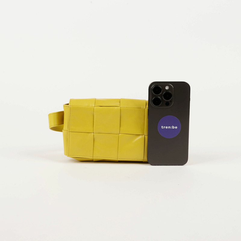 BOTTEGA VENETA Cassette 迷你腰包-11