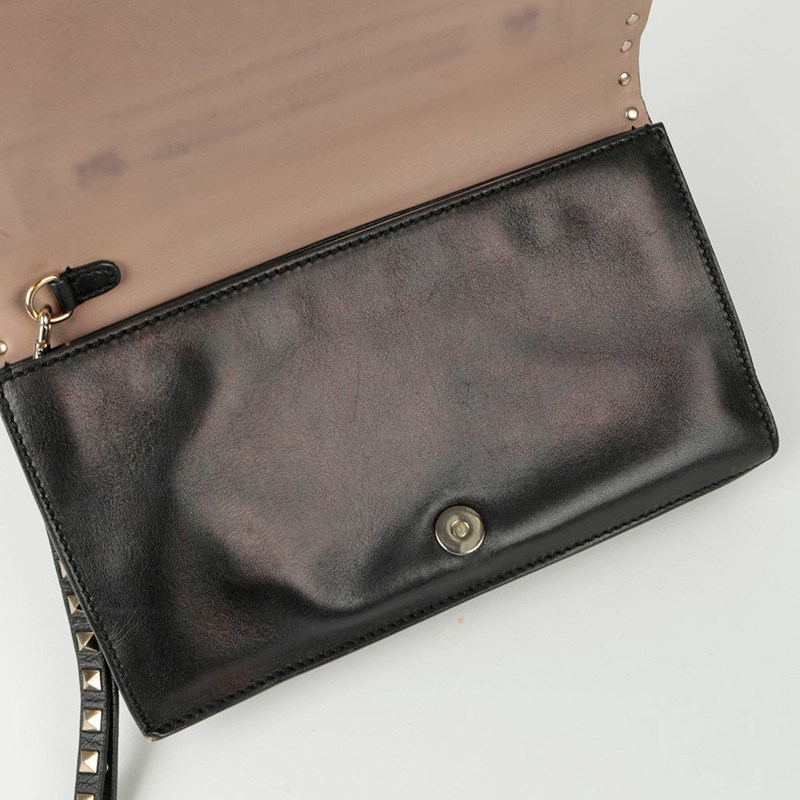 VALENTINO Rockstud 肩帶手拿包-16