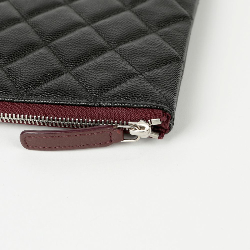 CHANEL Caviar Skin 經典新款中型手拿包 A82545-6