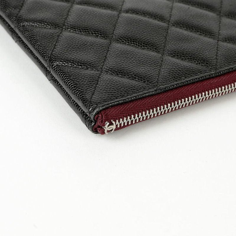 CHANEL Caviar Skin 經典新款中型手拿包 A82545-7