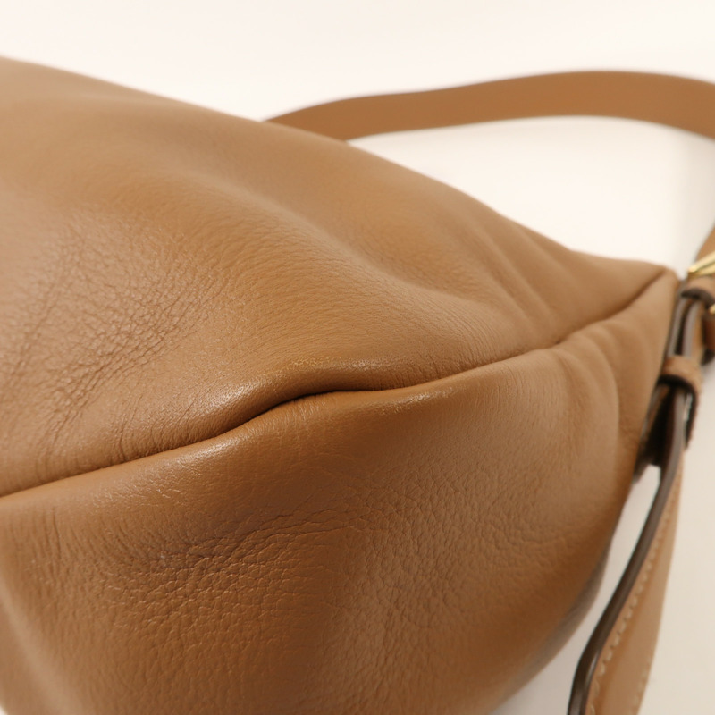 PRADA 牛皮皮革Aimee Medium Shoulder Bag金扣肩背袋-9