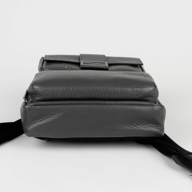 FENDI Baguette背包-7