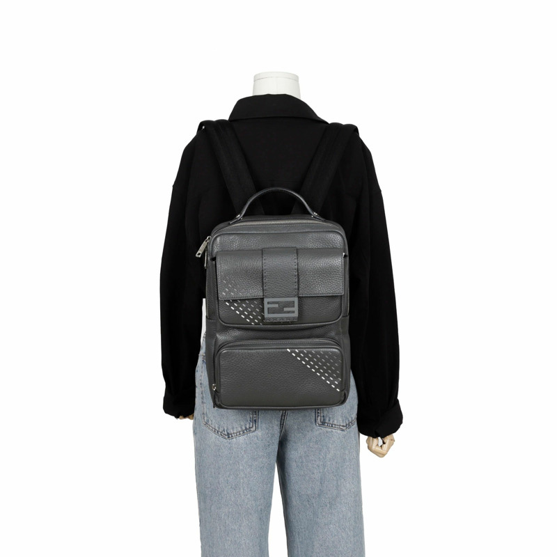 FENDI Baguette背包-11