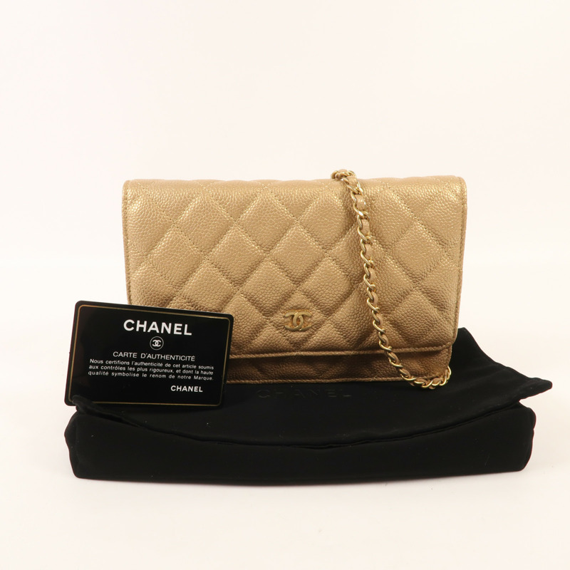 CHANEL 牛皮皮革WOC Wallet On Chain金扣鏈帶肩背袋-14